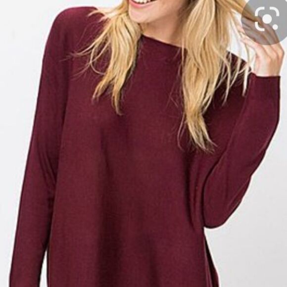 NEW Cozy Casual Size Small-Medium Burgundy Red Scoopneck...